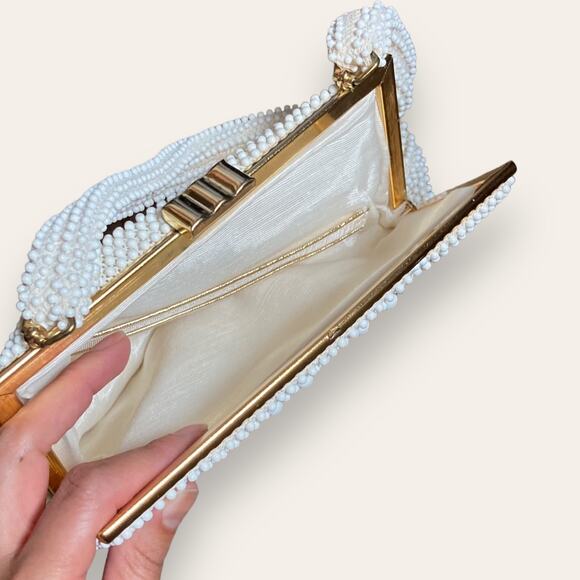 vintage ivory clam shell beaded Hand bag - Picture 3 of 7